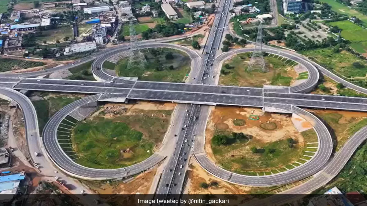 Unveiling India's First Eight-Lane Expressway: The Marvel of Engineering!