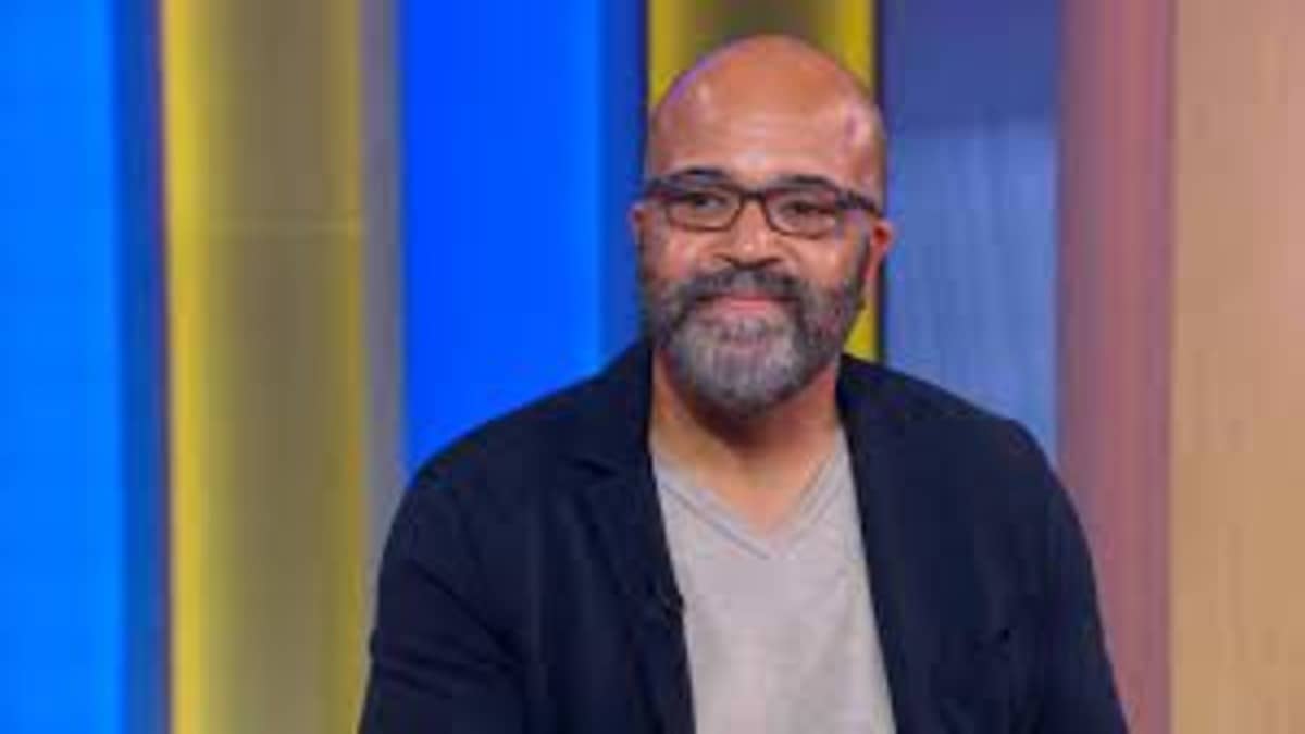 "Jeffrey Wright Reflects on First Oscar Nomination for 'American Fiction': A Journey of Identity, Collaboration, and Tragic Comedy 🎬🏆